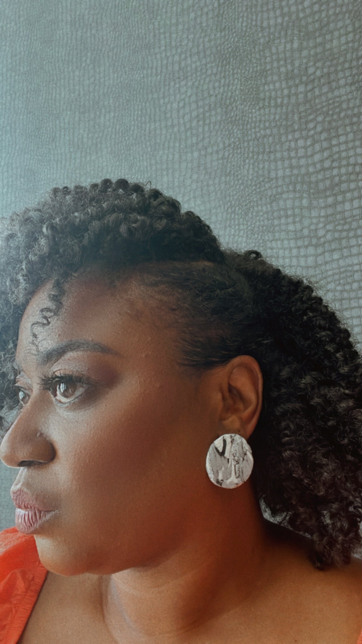 Round Black and White Marbled Studs